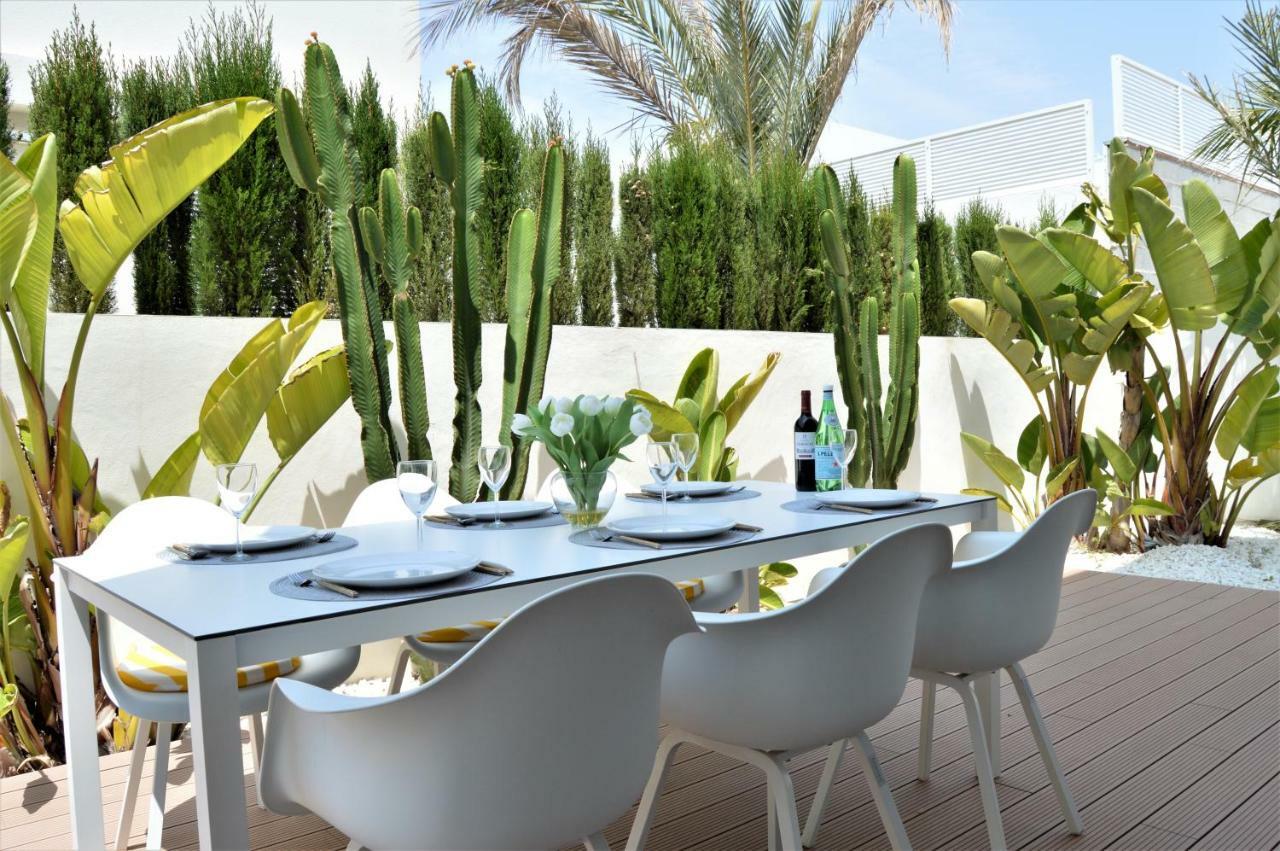 Villa With Private Pool Llobregales ภายนอก รูปภาพ