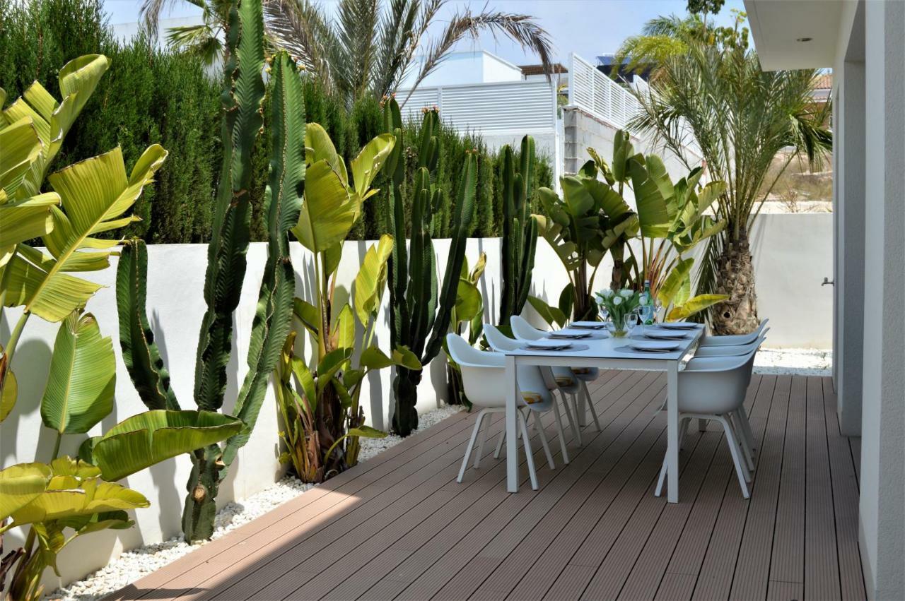 Villa With Private Pool Llobregales ภายนอก รูปภาพ